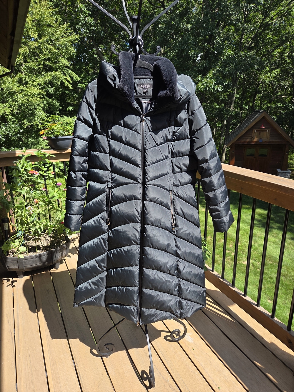 Laundry By Shelli Segal Black Quilted Long Puffer Coat with Faux Fur Trim